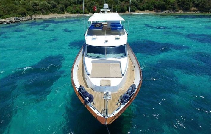 Motor Yacht 88 | Mystery