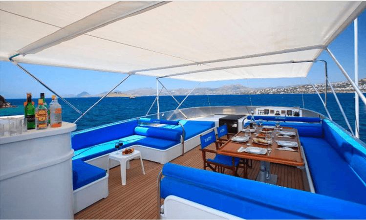 Motor Yacht 88 | Mystery