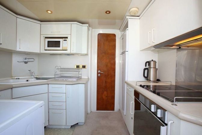 Motor Yacht 88 | Mystery