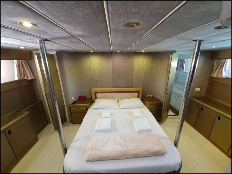 Motor Yacht 88 | Mystery