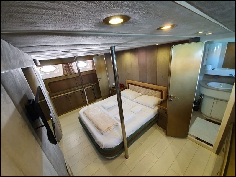 Motor Yacht 88 | Mystery