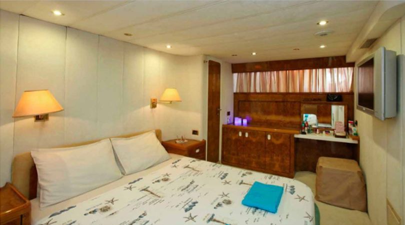 Motor Yacht 88 | Mystery