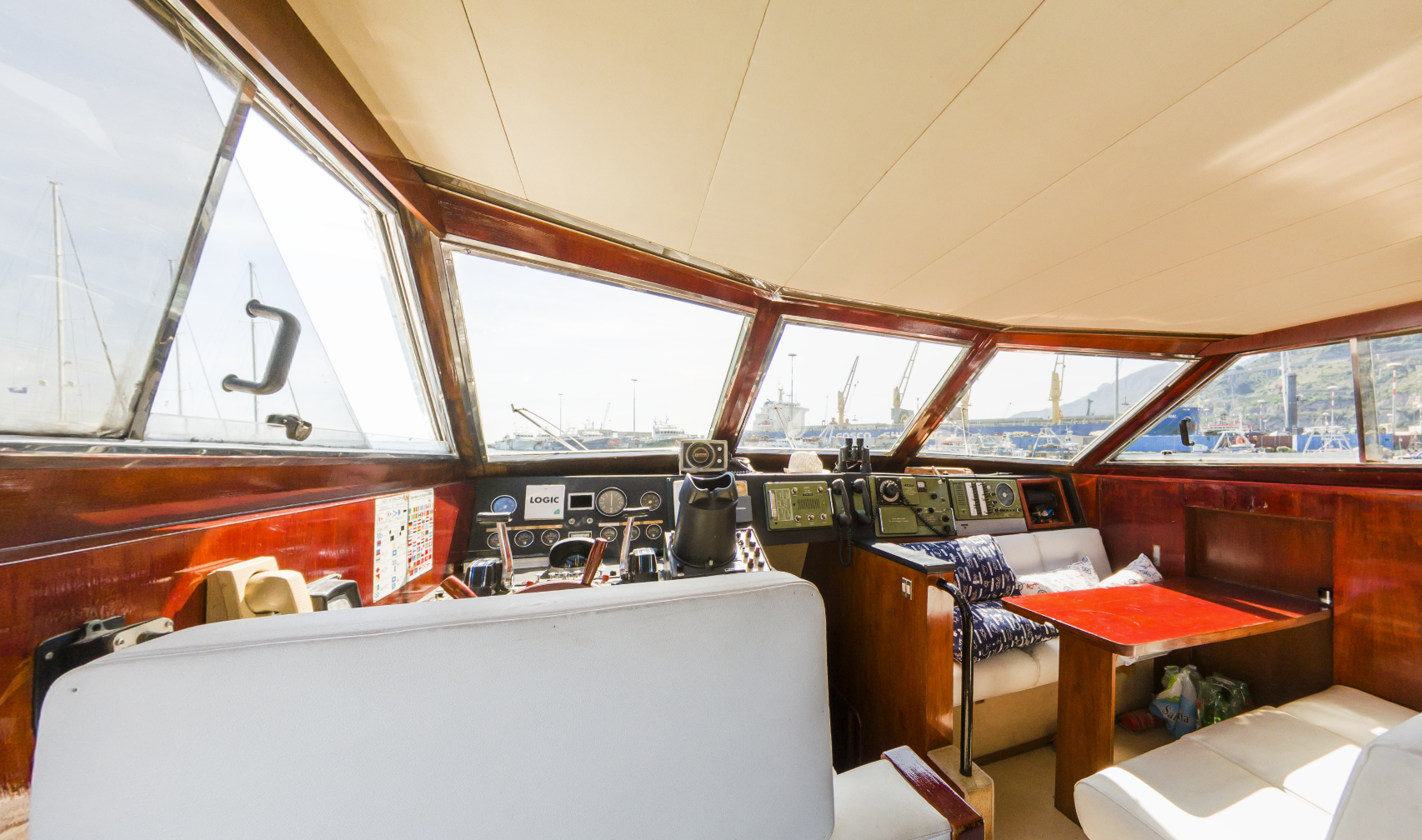 Cantieri di Pisa 56 | Akhir 16 "Antonella IV "