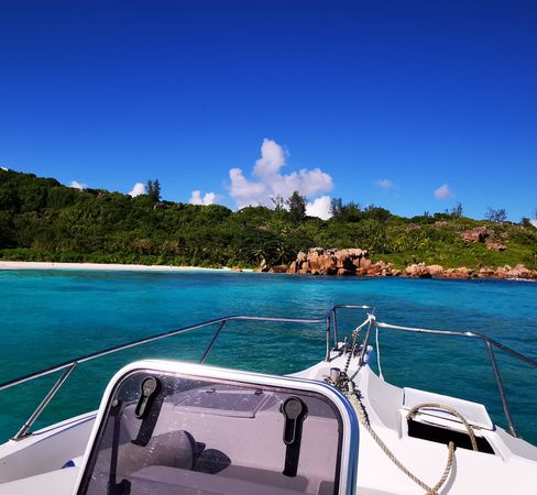 Custom Built 28 | Delfino