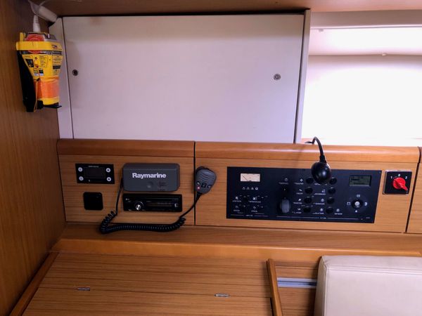 Jeanneau Sun Odyssey 42 | Waterproof
