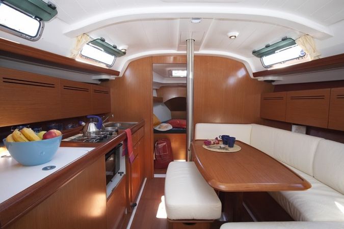 Beneteau Cyclades 39.3 | Via col Vento