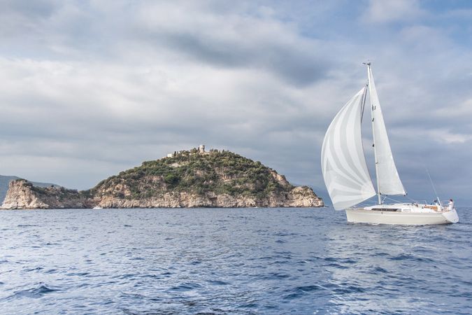 Bavaria Cruiser 33 | Bella