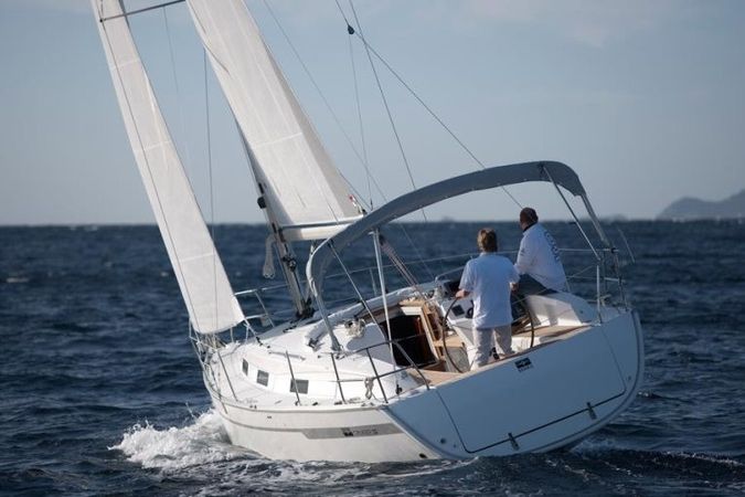 Bavaria Cruiser 32 | Linnea