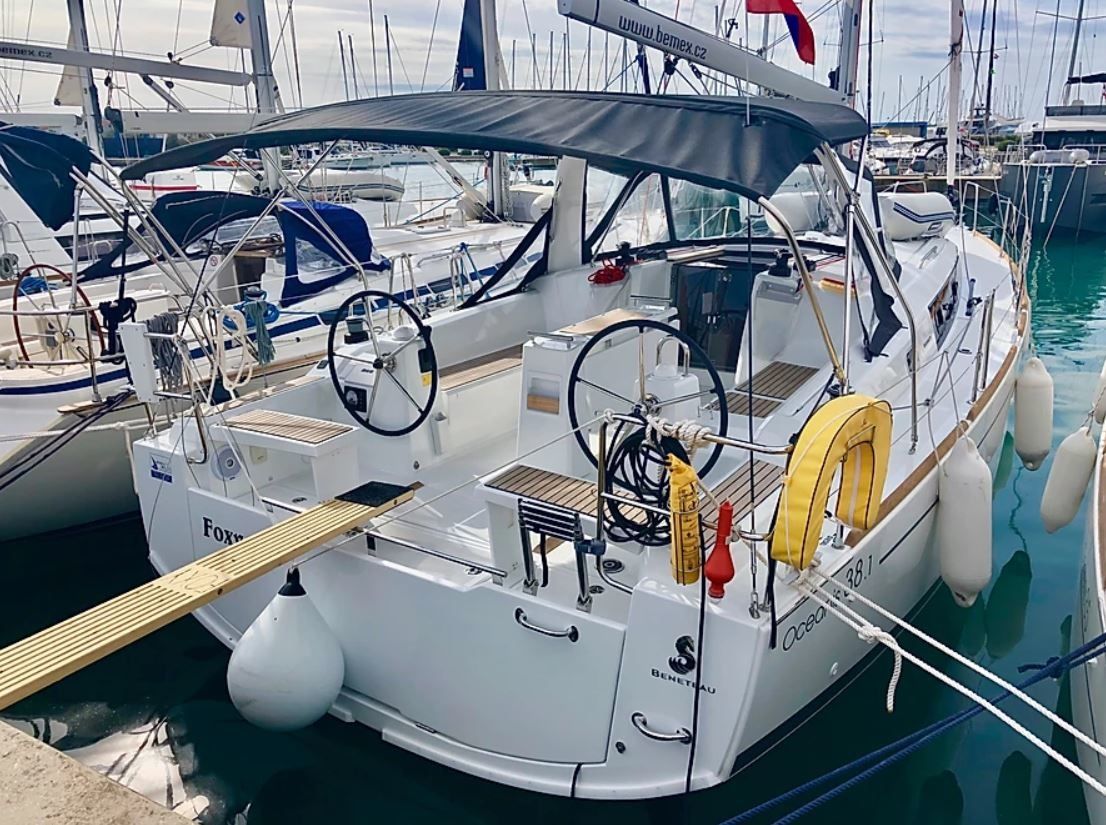 Beneteau Oceanis 38 | Foxy