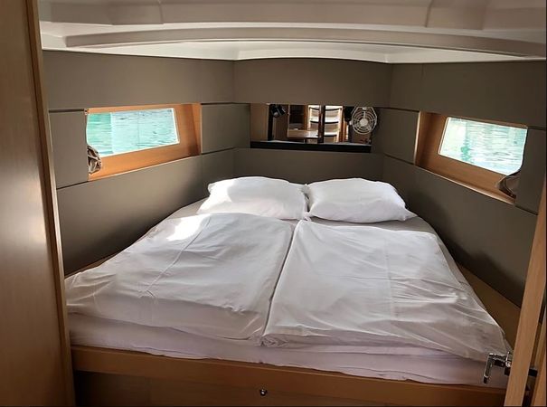 Beneteau Oceanis 38 | Foxy