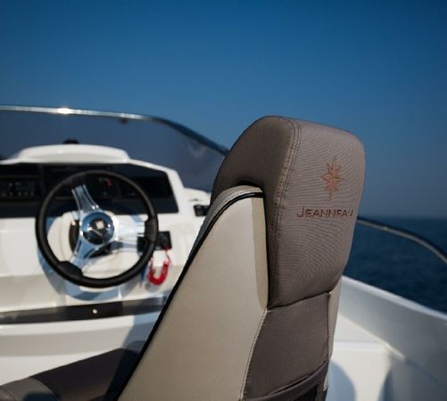 Jeanneau Cap Camarat 7.5 | Cap Camarat