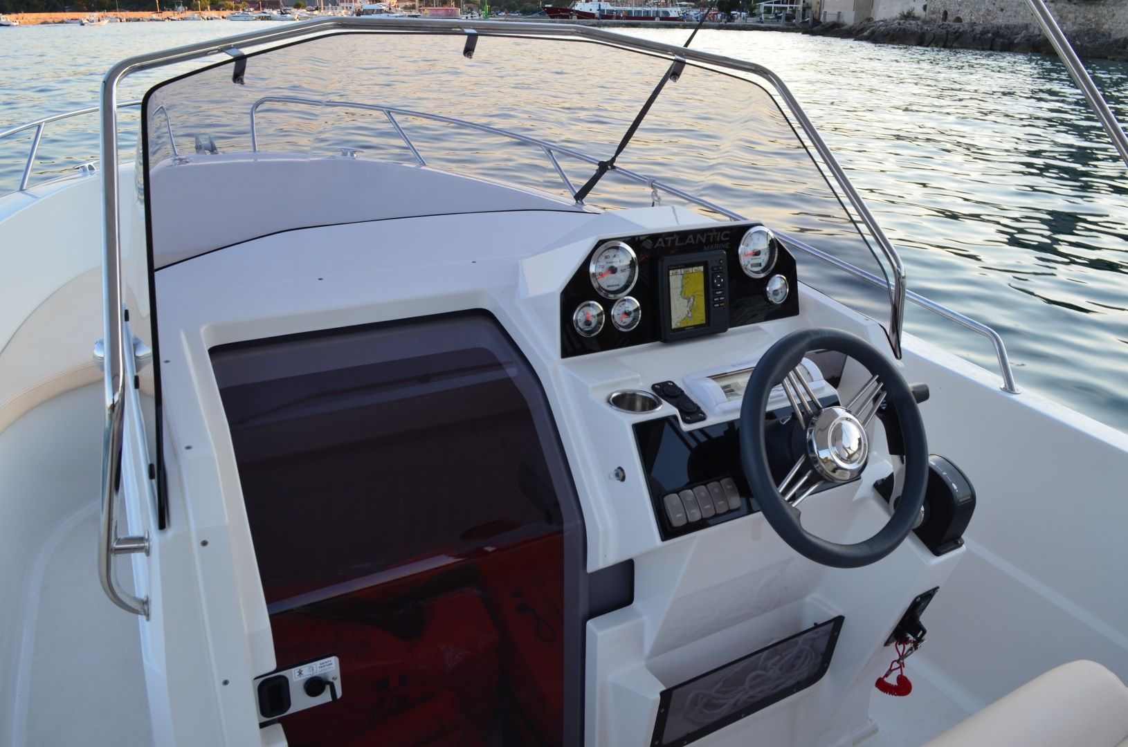 Atlantic Marine 670 | 385 kk