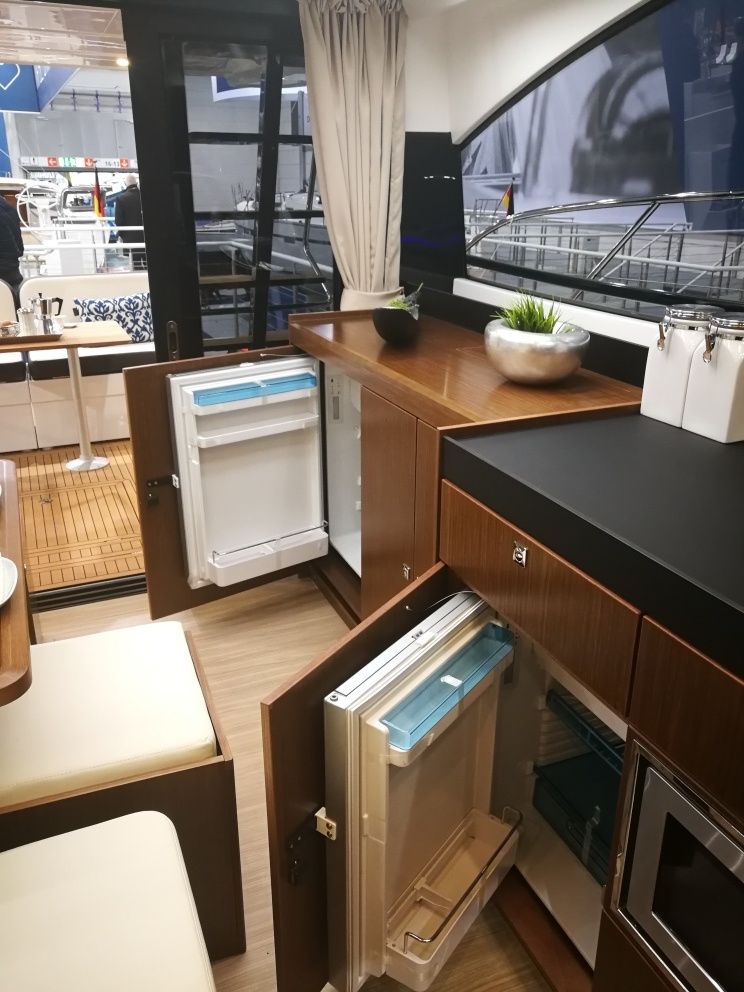 Bavaria Virtess 420 Fly | Captain Blue