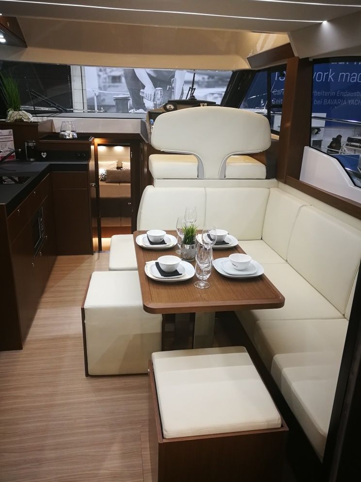 Bavaria Virtess 420 Fly | Captain Blue