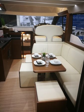 Bavaria Virtess 420 Fly | Captain Blue