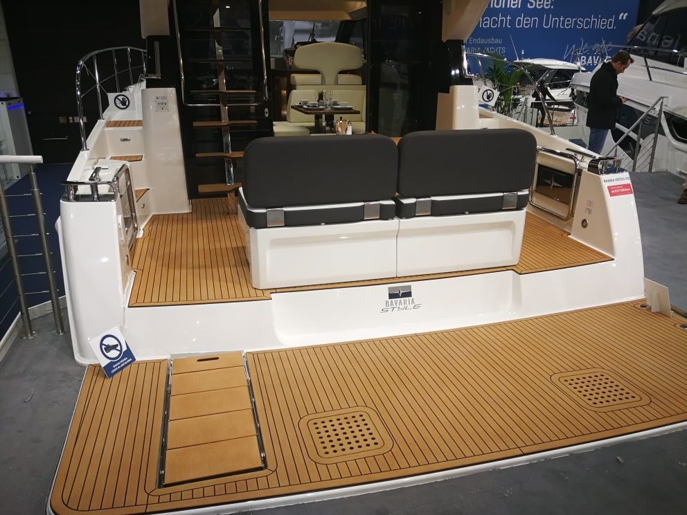 Bavaria Virtess 420 Fly | Captain Blue