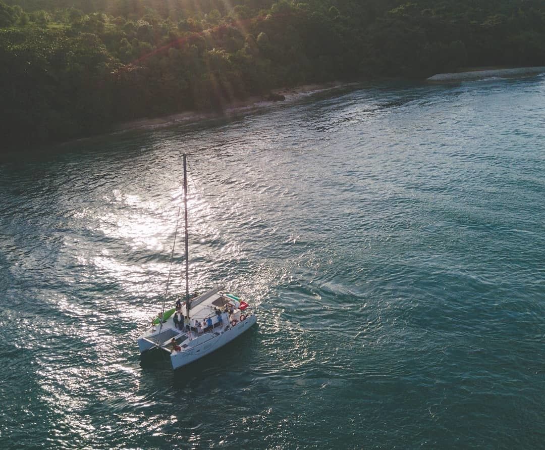 Lagoon 400 S2 | Gracefully