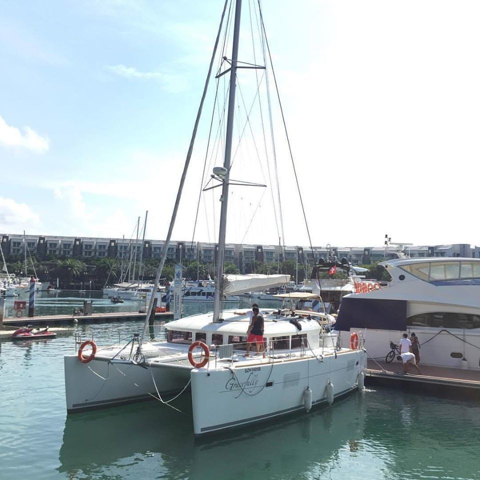 Lagoon 400 S2 | Gracefully