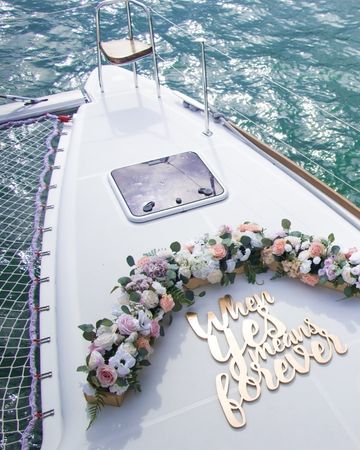 Lagoon 400 S2 | Gracefully