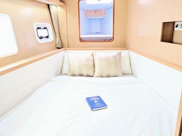 Lagoon 400 S2 | Gracefully