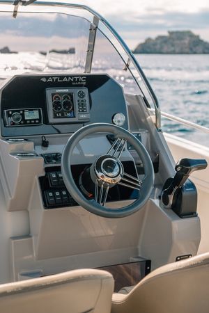 Atlantic Marine 750 | Open