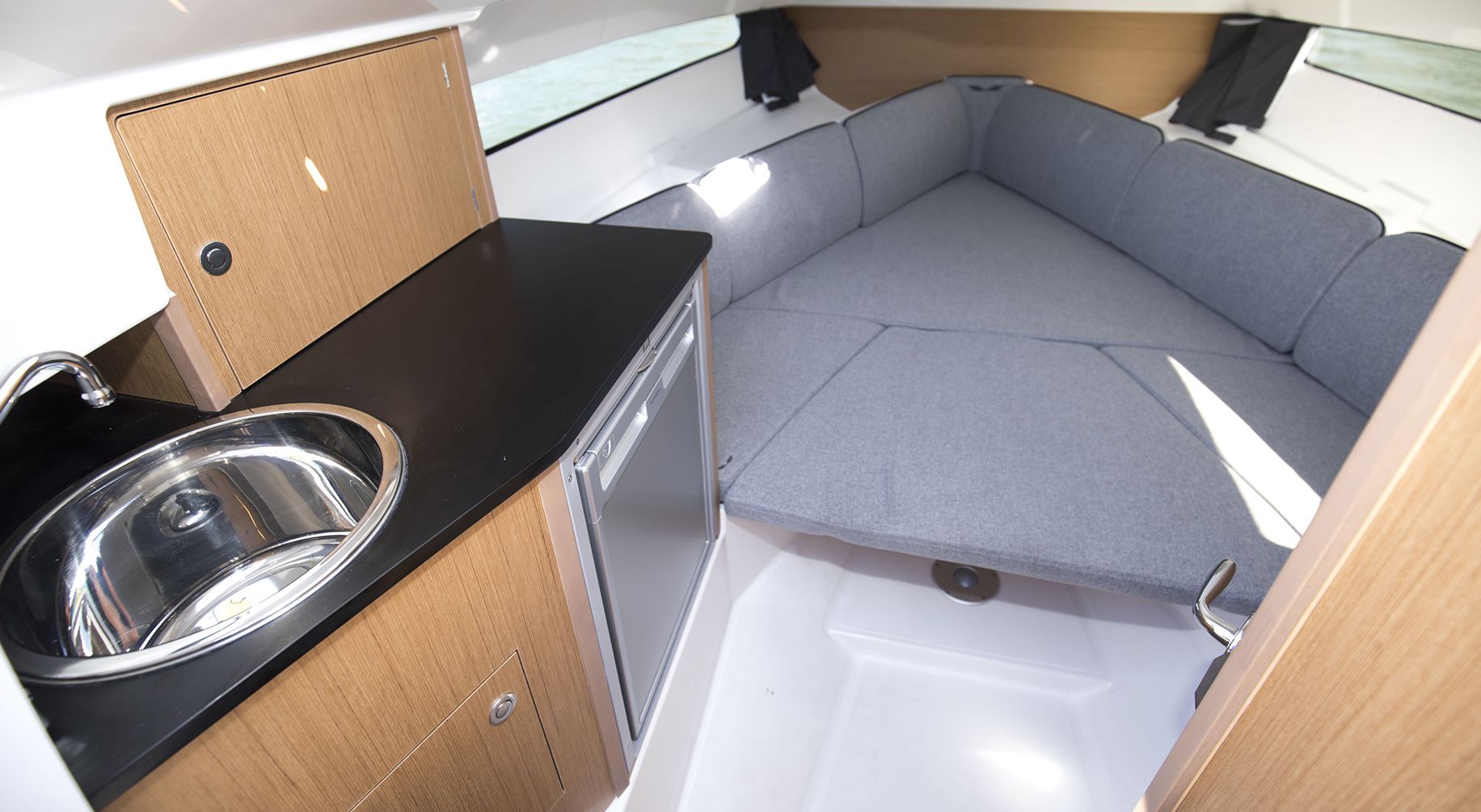 Beneteau Flyer 8 Sundeck | Sundeck