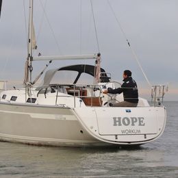 Bavaria Cruiser 32 | Hope