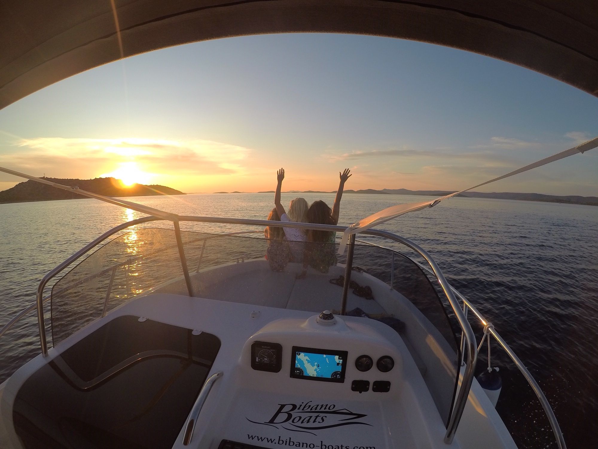 Focus 23 | Sundeck (Blue)