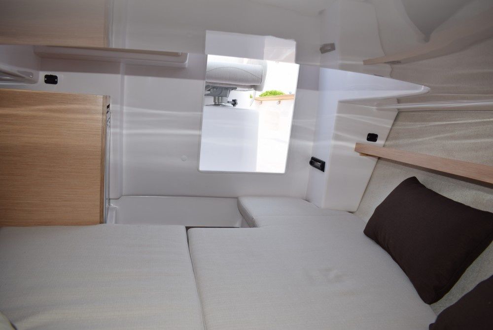 Focus 23 | Sundeck (Blue)