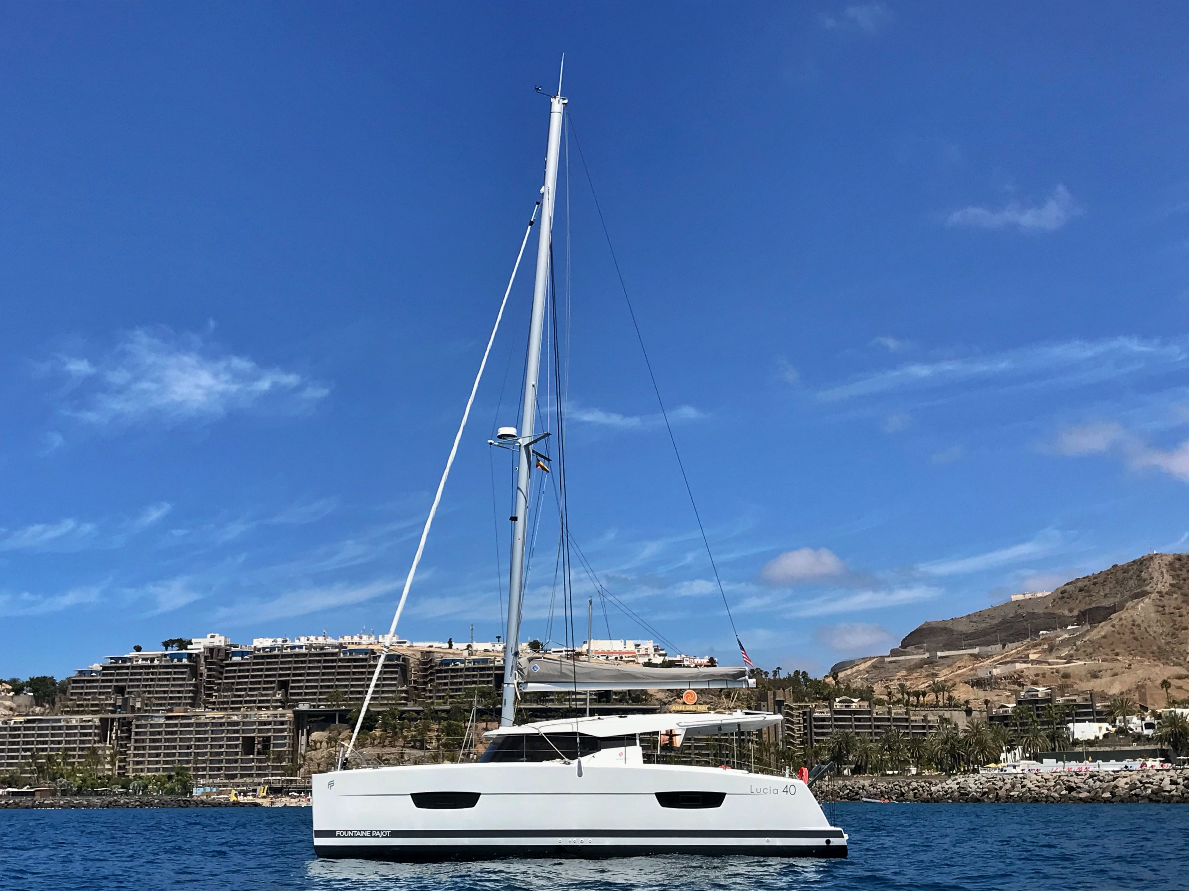 Fountaine Pajot Lucia 40 | Aquila