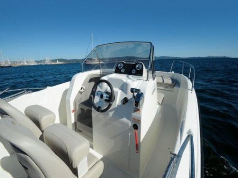 Quicksilver 675 | Active Open