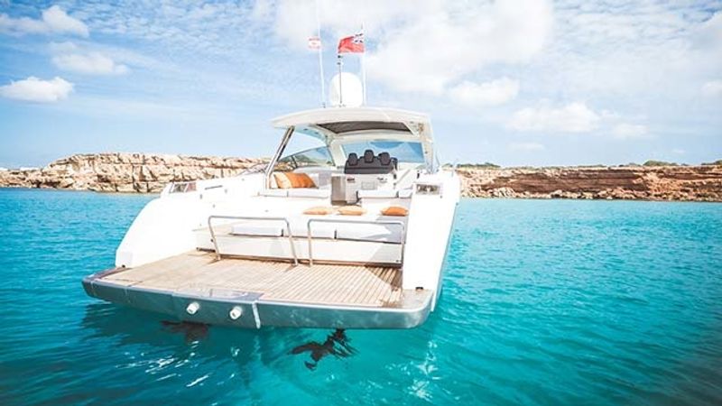 Linea Rossa Sparrow 58 | Priamos 1