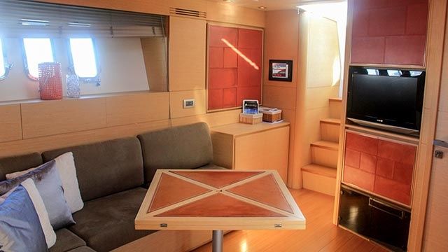 Linea Rossa Sparrow 58 | Priamos 1