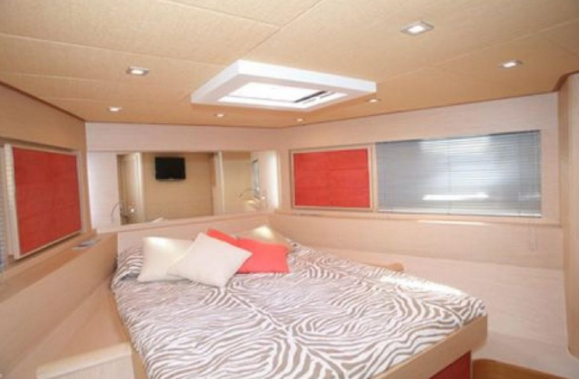 Linea Rossa Sparrow 58 | Priamos 1