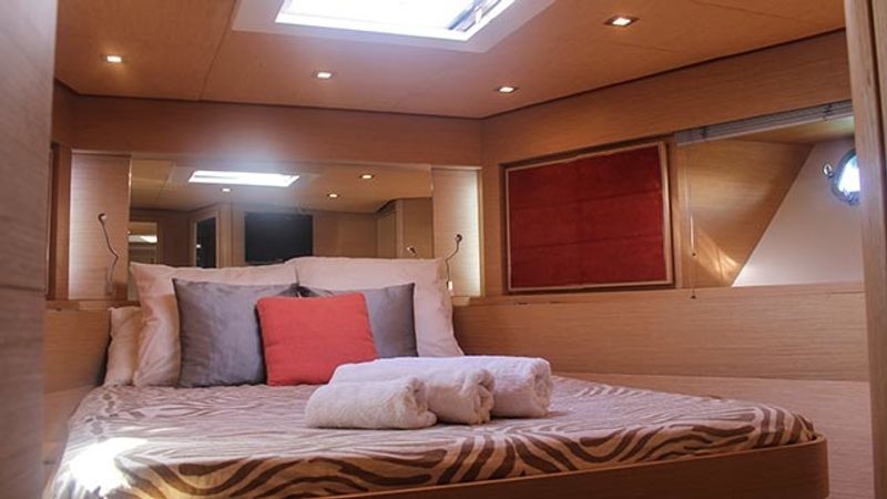 Linea Rossa Sparrow 58 | Priamos 1