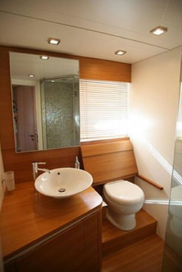 Linea Rossa Sparrow 58 | Priamos 1