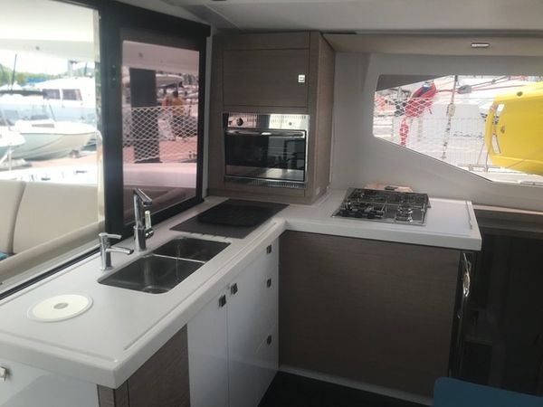 Fountaine Pajot Lucia 40 | Aeris