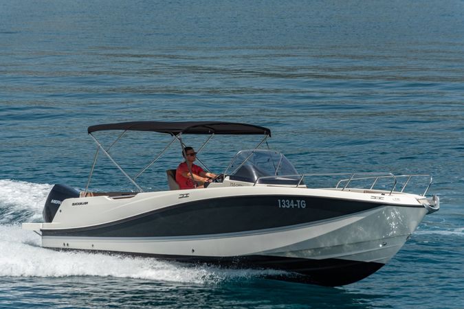 Quicksilver 755 | Active Open