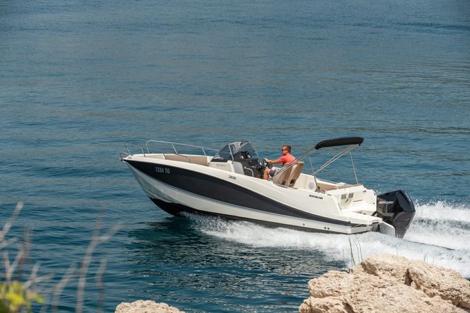 Quicksilver 755 | Active Open