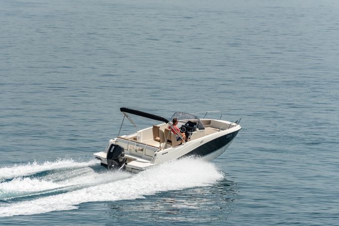 Quicksilver 755 | Active Open