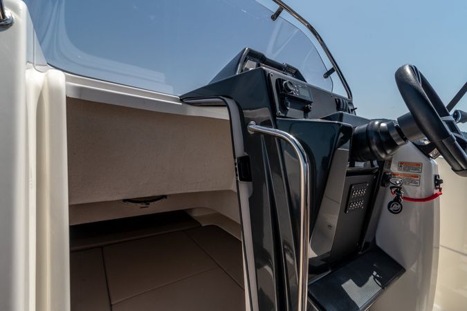 Quicksilver 755 | Active Open