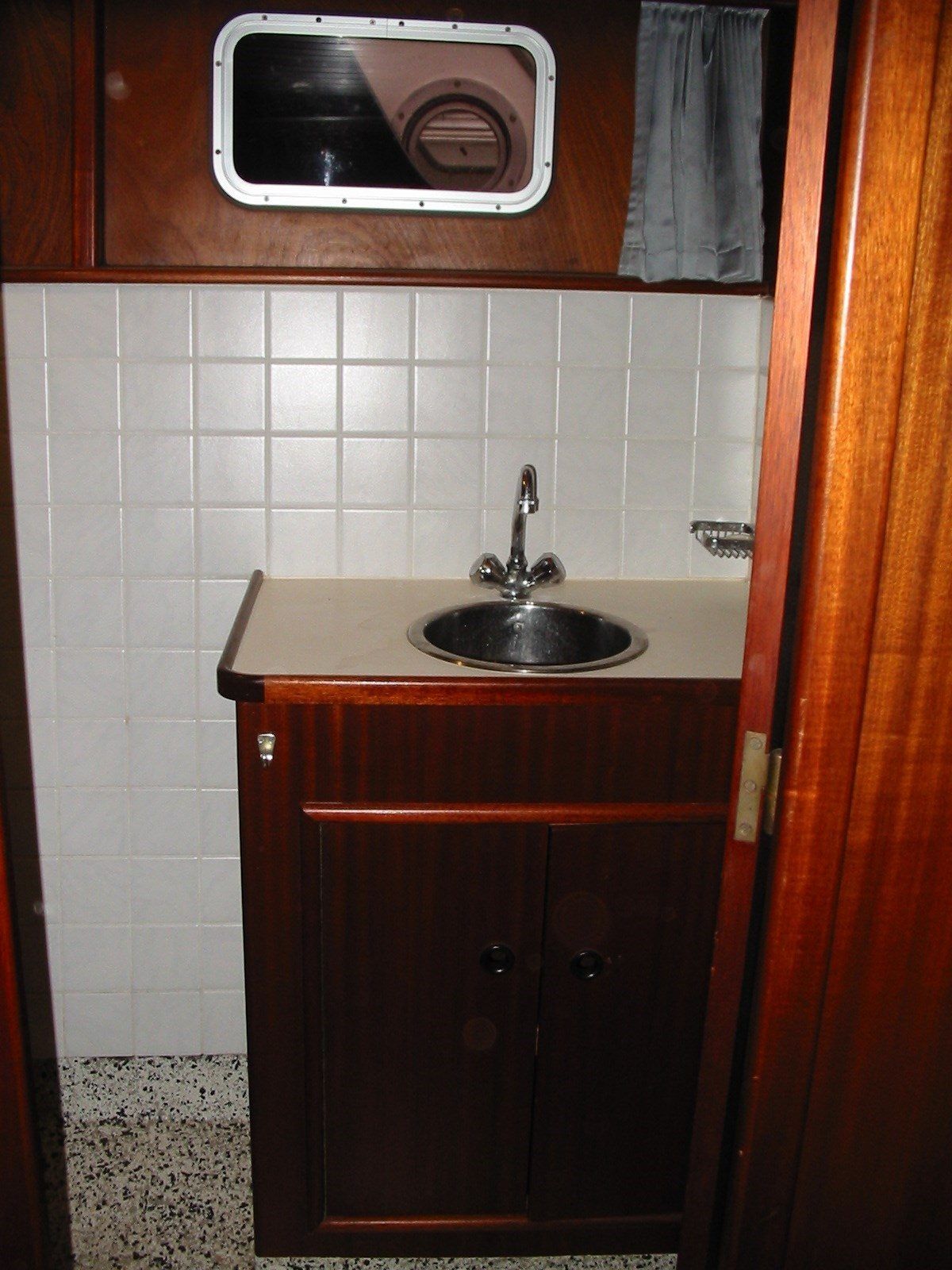 Anker Trawler 1100 | Star of Grace