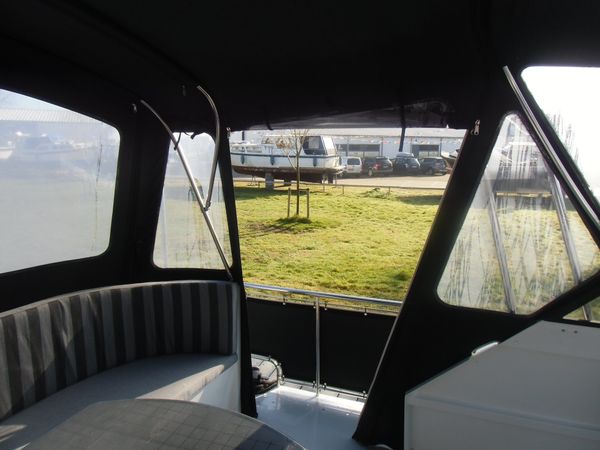 Valkkruiser 1380 | Insulinde Elite