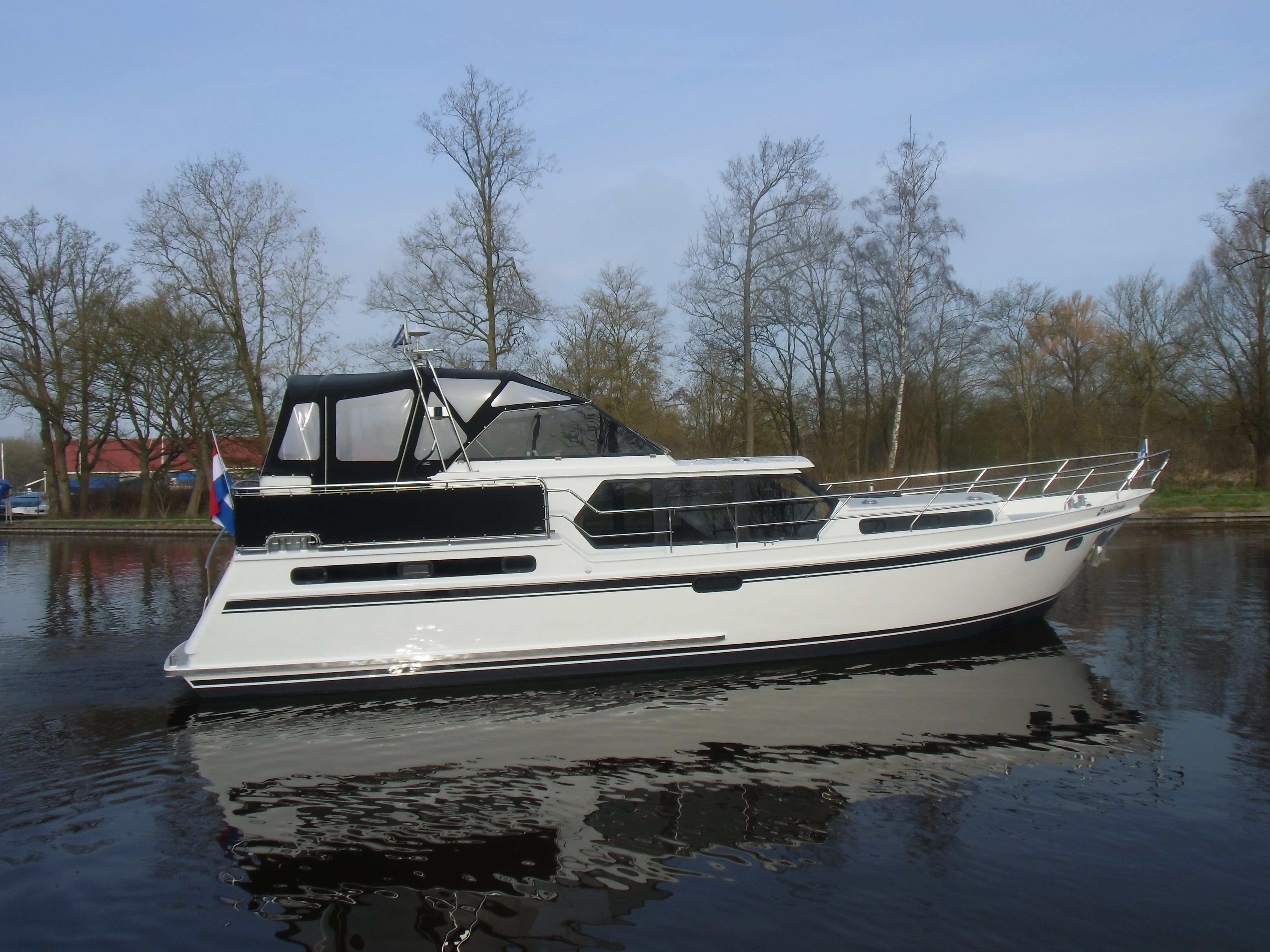 Valkkruiser 1380 | Insulinde Elite