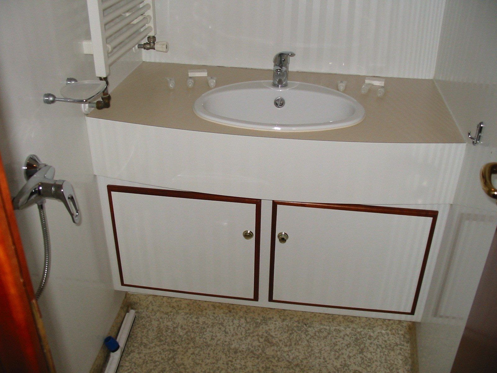 Valkkruiser 1380 | Insulinde Elite