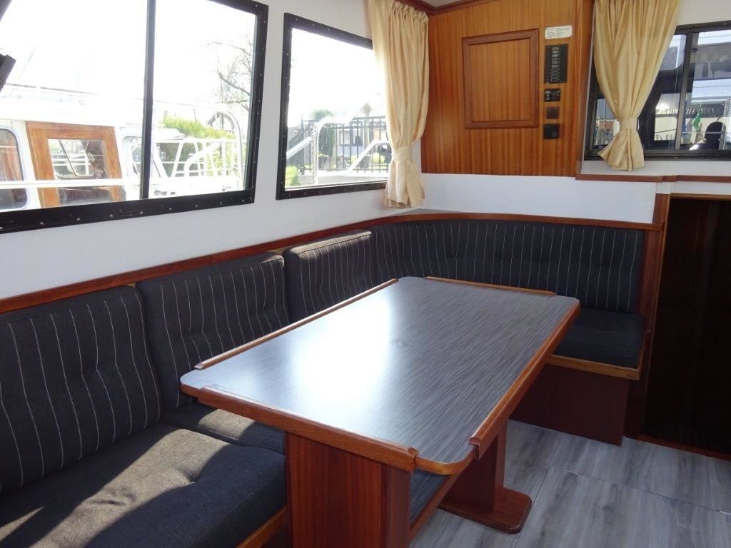 Mistral 1350 | Victus