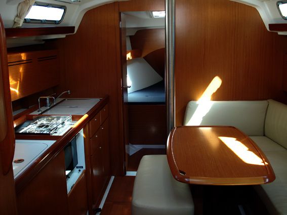 Beneteau Cyclades 39.3 | Catvents