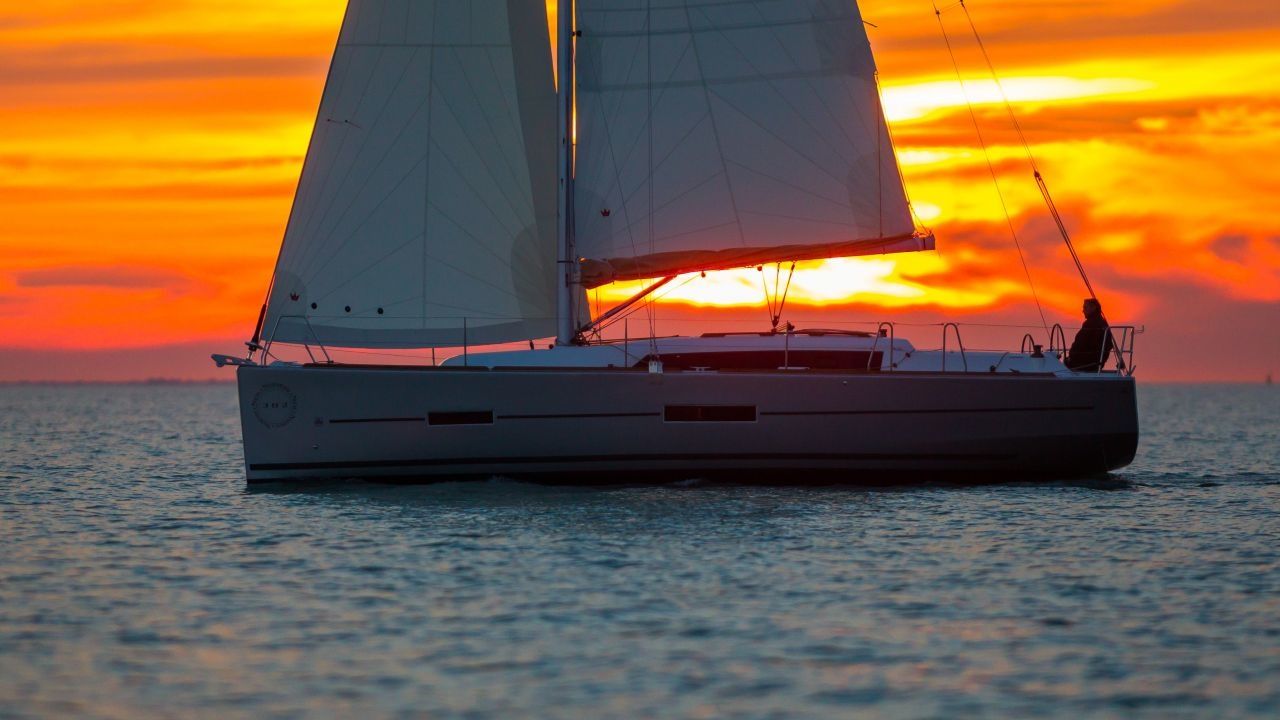 Dufour 390 | Invictus