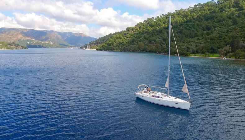 Beneteau Oceanis 43 | Rhapsody
