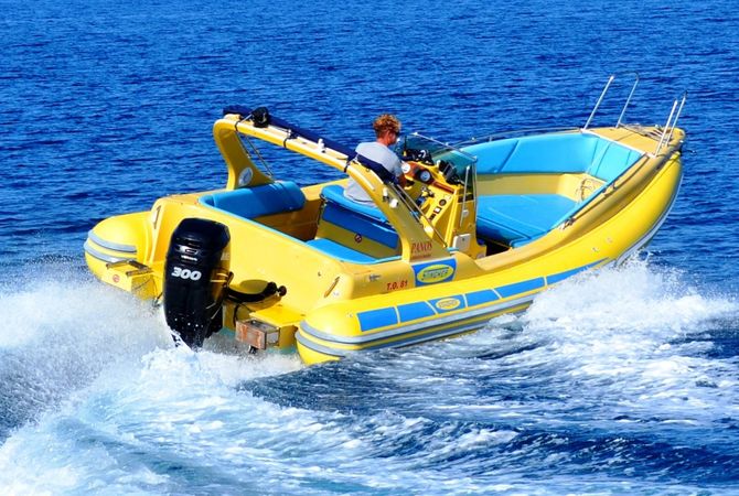 Stingher 747 | Apollon